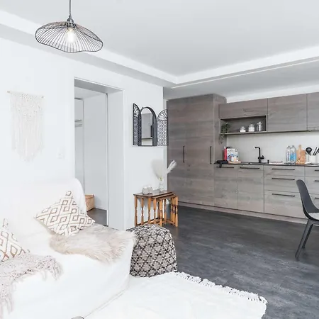 Daire Cozy Parking & Mountain Views Adelboden
